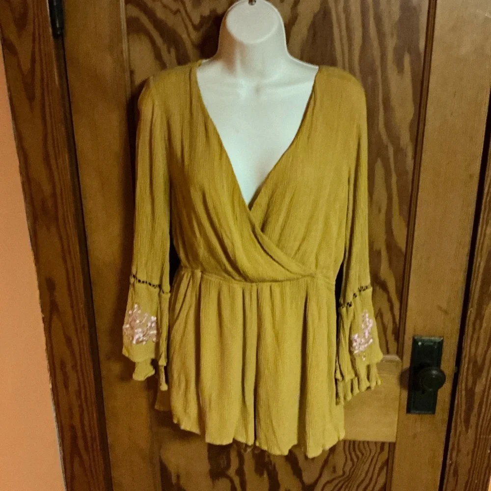 Miami Gold Boho Long Sleeve V Neck Romper - Picture 5 of 11